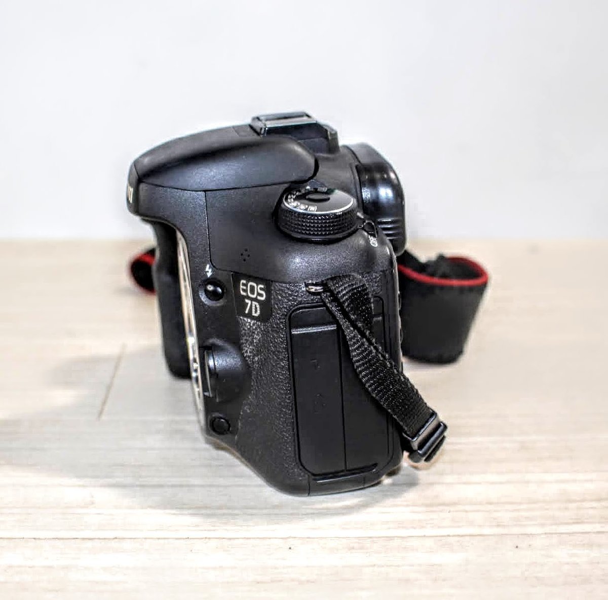 No.3807 CANON EOS7D キヤノン デジタル一眼レフカメラ レンズ（24-105