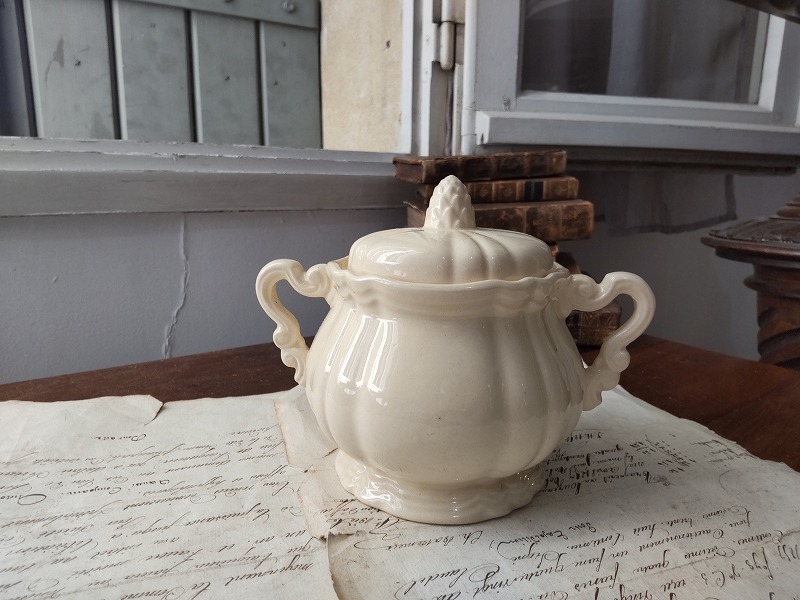 フランス アンティーク 素敵なサルグミンヌ 花リム 砂糖入れ ポット 美品