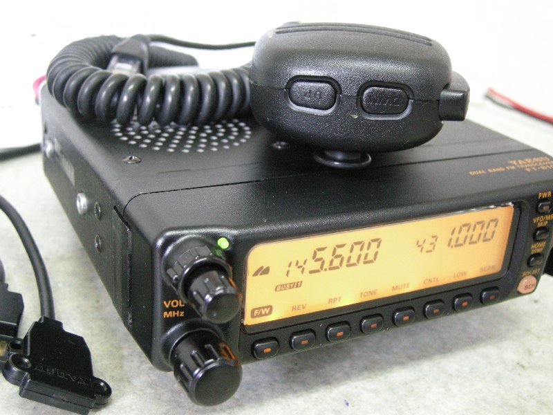 アマチュア無線 八重洲無線 FT-8100/H トランシーバー
