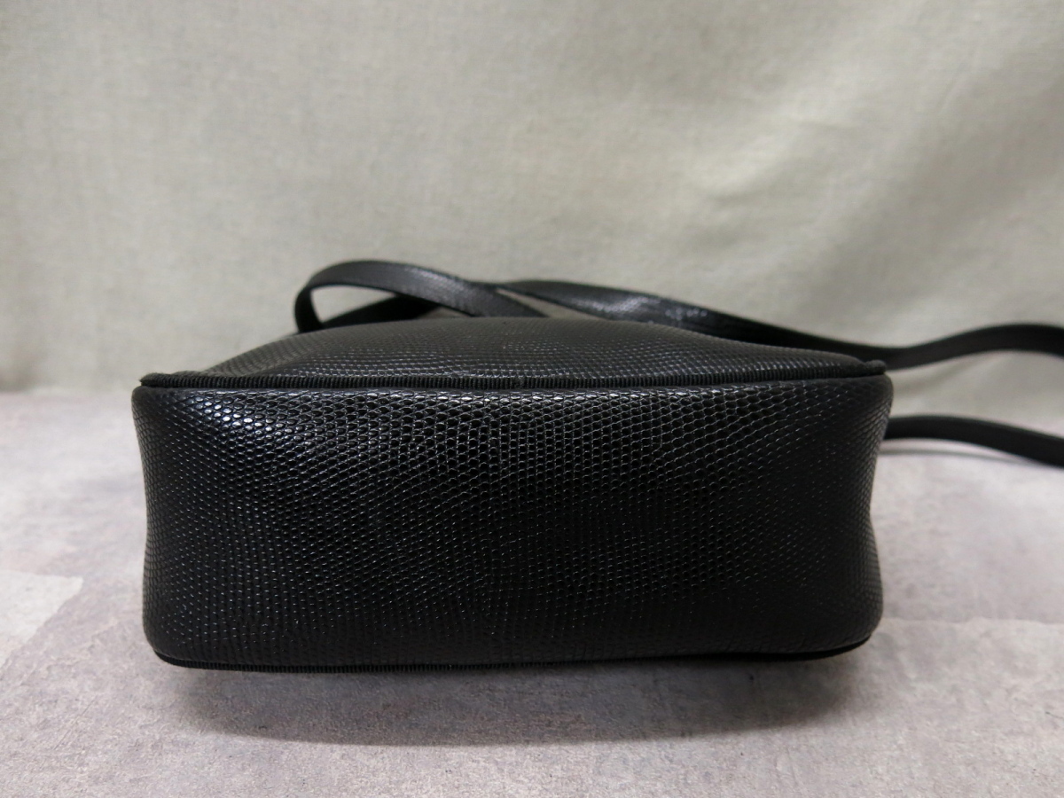 ○超美品○Salvatore Ferragamo フェラガモ○ヴァラ○リザード 型押し 