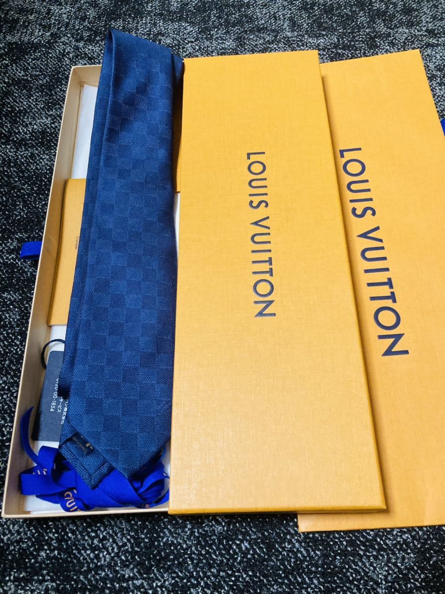 人気定番，安い ルイヴィトン LOUIS VUITTON ネクタイ ダミエ クラシック 8cm LV 青タグ ほぼ 品(ネクタイ)｜売買されたオークション情報、yahooの商品情報をアーカイブ公開 - オークファン 服飾小物