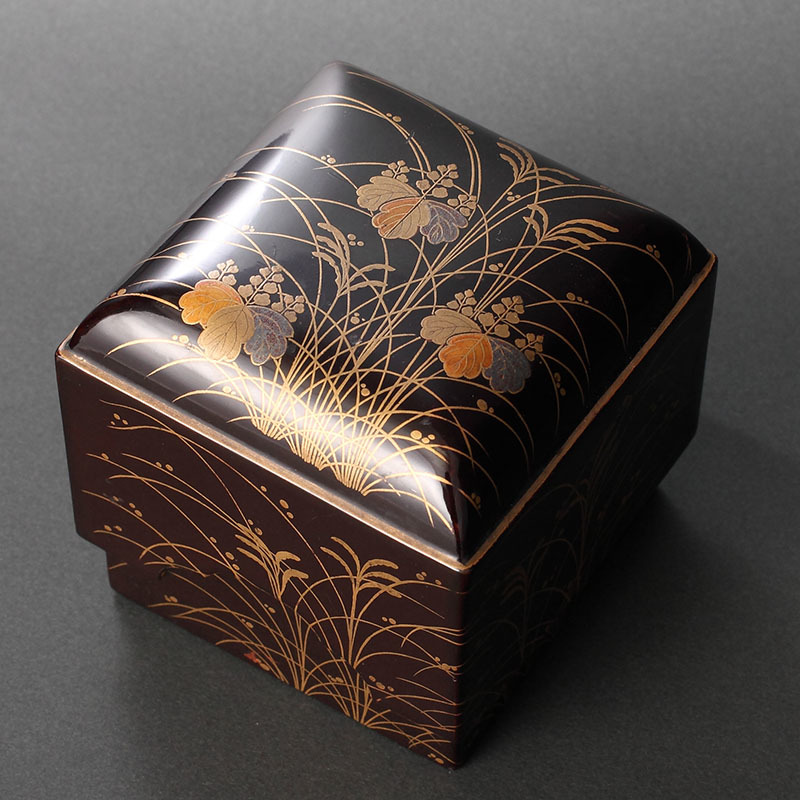 時代◇秋草蒔絵小箱 (蒔絵 漆芸 秋草 小箱 茶道具) | 文化遺産