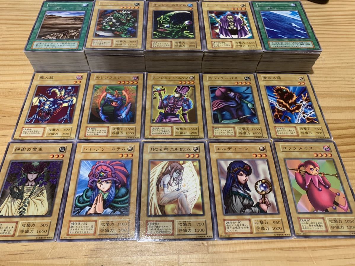 遊戯王大量まとめ売り 初期ノーマルホロなしノーマル字レア400まい