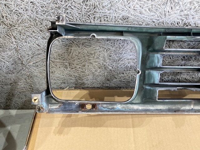 トヨタ TOYOTA フロントグリル プラド ランドクルーザー LJ78W 中古