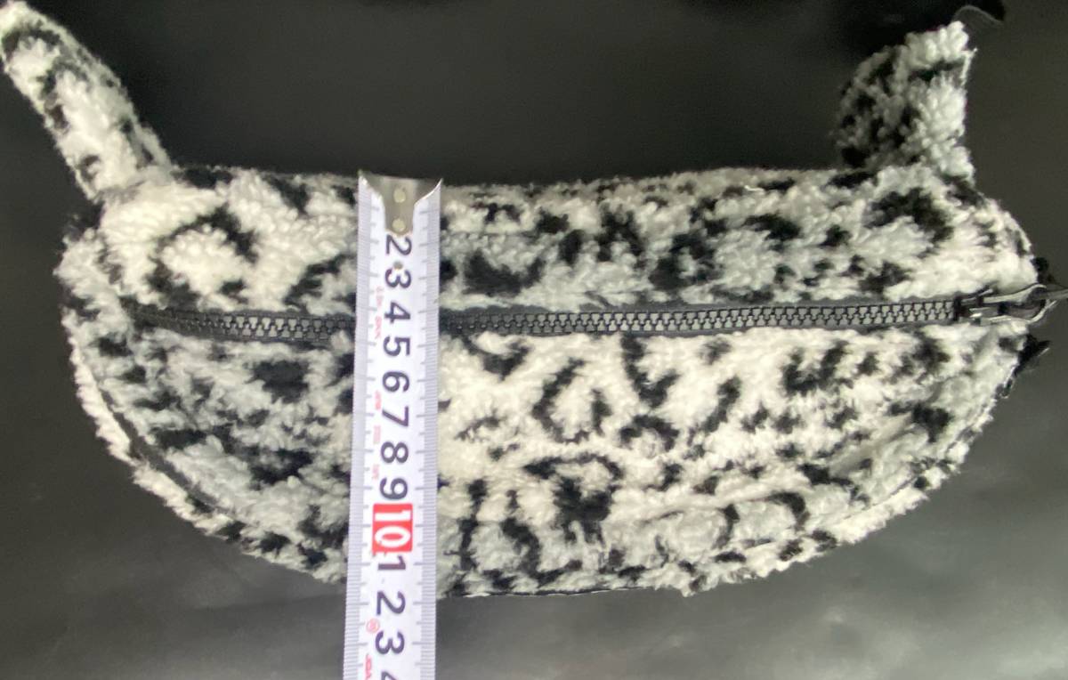ボディバッグ Supreme シュプリーム ユキヒョウ柄 ポーチ BAG 鞄