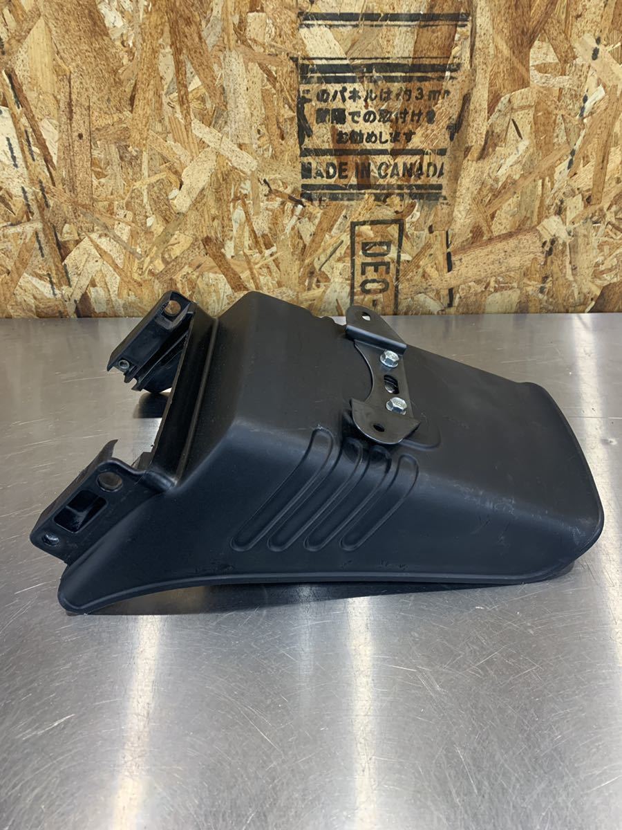 cbx400f 純正リアフェンダー CBX400F 純正リアフェンダー 純正 CBX400f(I型)純正リアフェンダー