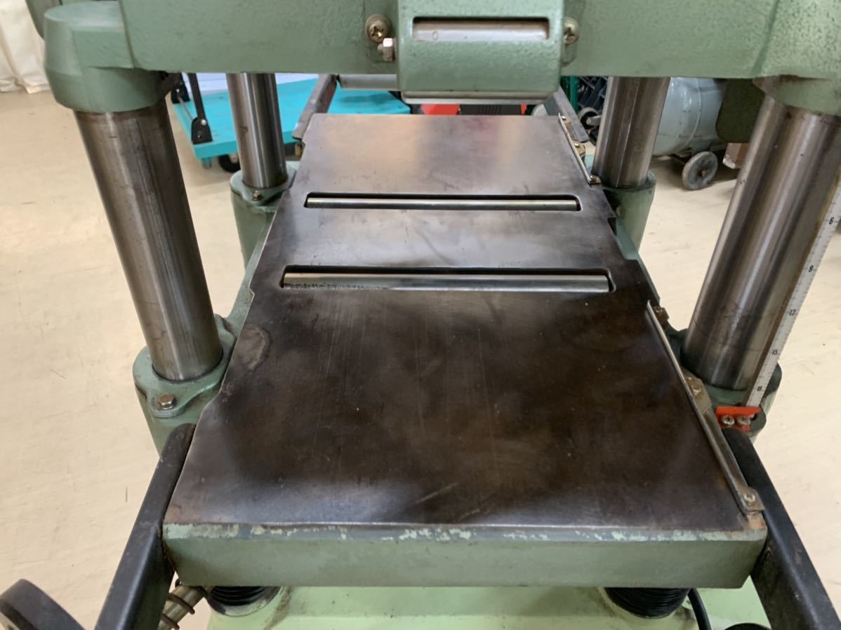 HITACHI 自動カンナ P100FD 動作OK