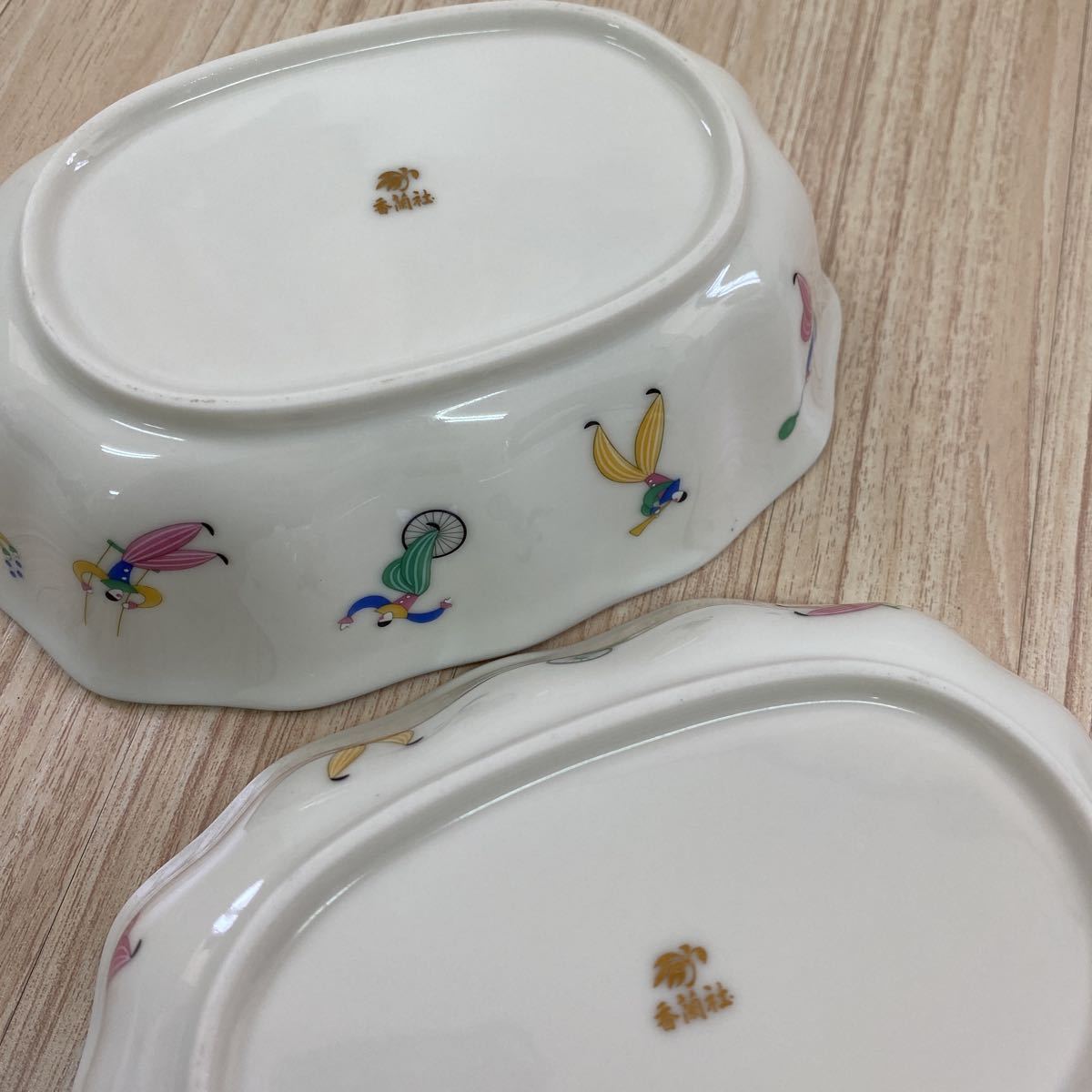 お値下げ中】香蘭社愉快な仲間ピエロサーカスプチバスケット廃番品3客