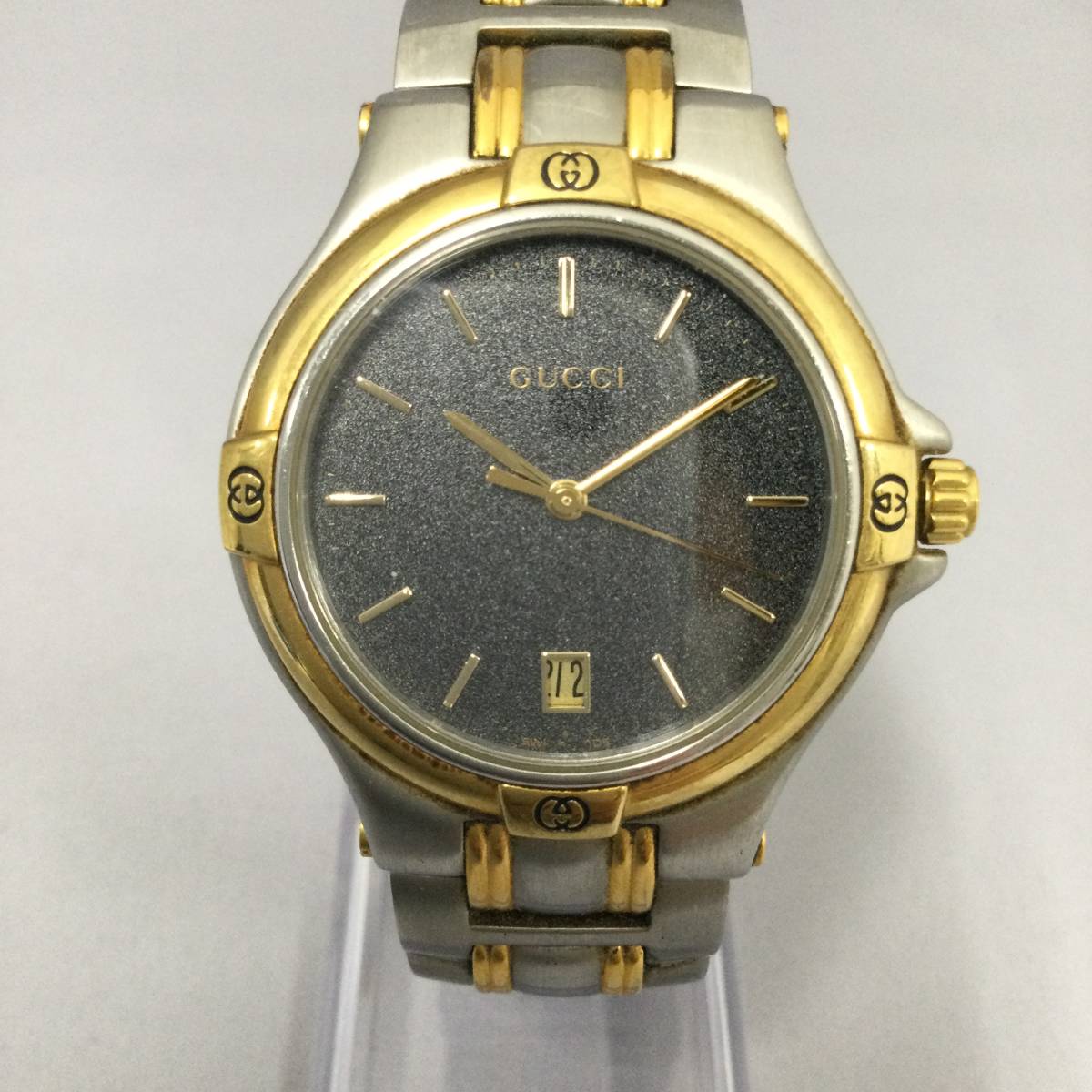 040726 207408 GUCCI グッチ 腕時計 メンズ 9040M クォーツ デイト