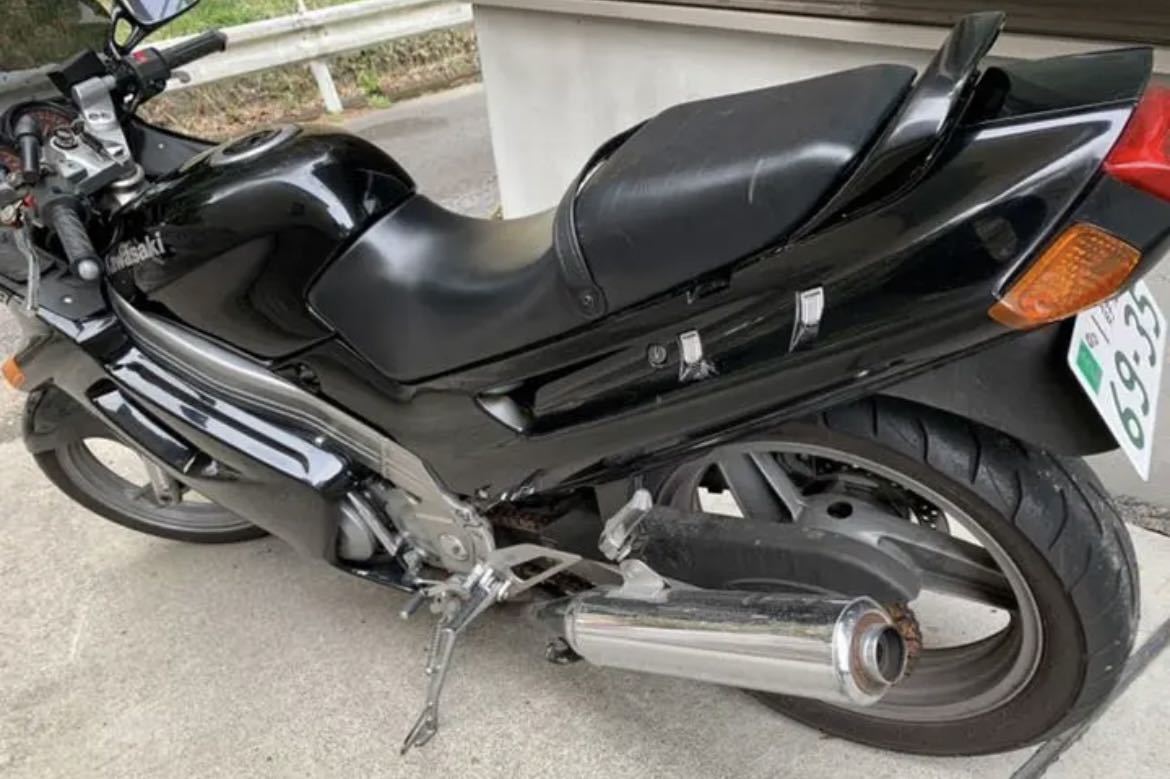 KAWASAKI  ZZR250‼️ 自賠責令和6年6月までついてます！！ ZZR250実働 自賠責令和8年6月まで 【公式通販】