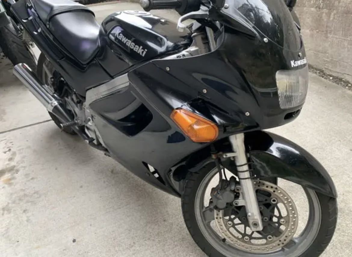KAWASAKI  ZZR250‼️ 自賠責令和6年6月までついてます！！ Kawasaki ZZR250 実動 29500km 自賠責令和6年2月(126cc-250cc)｜売買