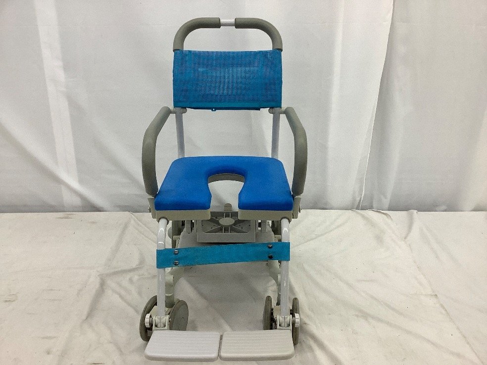 ウチエ | シャワーキャリー・入浴用車椅子 シャワーラク シャワーラク