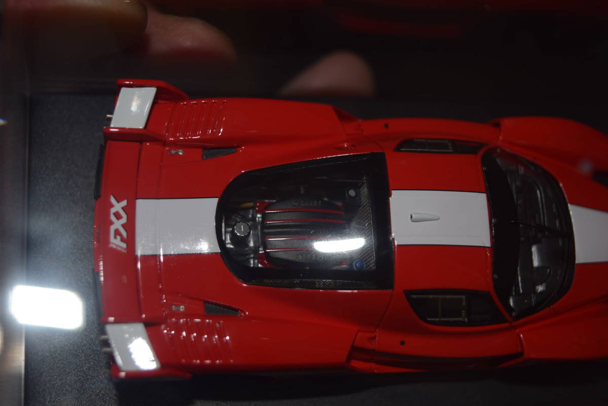 Looksmart 1/43 FERRARI FXX 2005 RedScuderia Ferrari 1⁄43 FXX PINK
