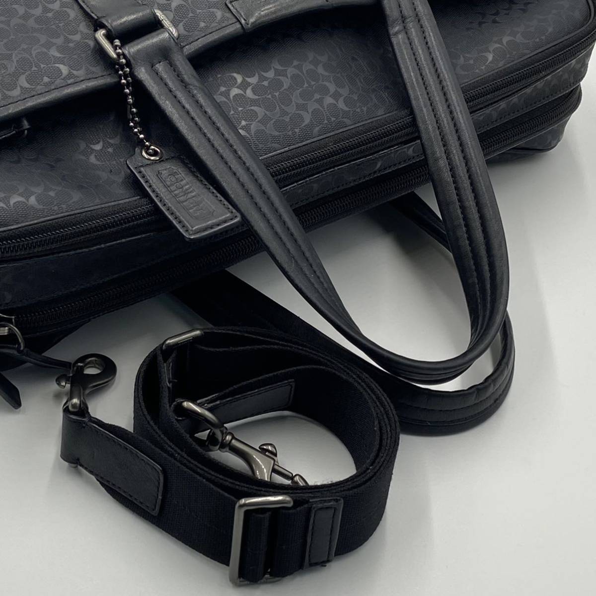 1円〜【入手困難】COACH コーチ シグネチャー コミューター メンズ 