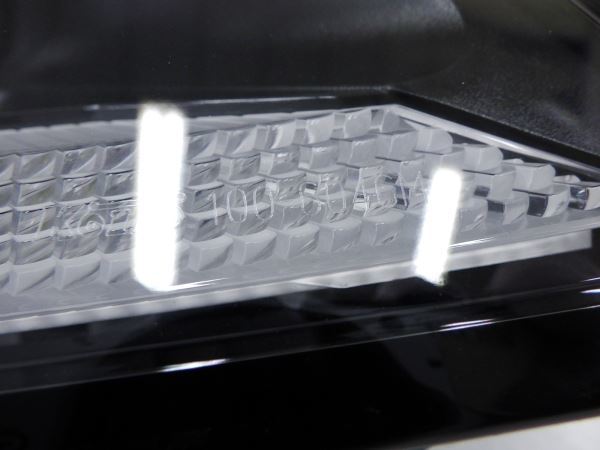 トヨタ GR 86 右ヘッドライト 品 ZN8 ハチパラスタイル GR86(ZN8