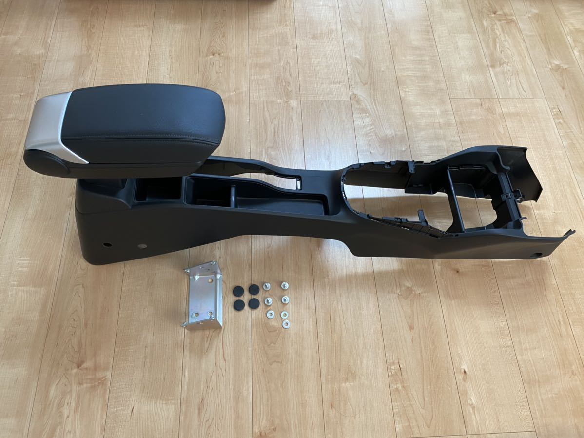 セール，新品 fit GP GK系 ホンダアクセス オプション アームレスト(ホンダ用)｜売買されたオークション情報、yahooの商品情報をアーカイブ公開 - オークファン ホンダ用