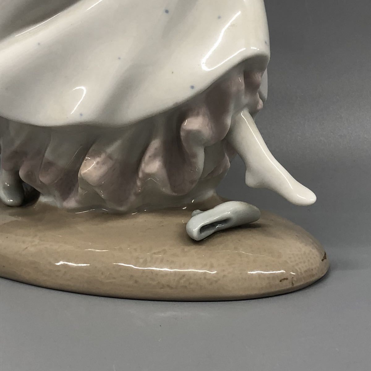 1円〜スタート リヤドロ LLADRO シンデレラ 陶器人形 西洋陶器 置物