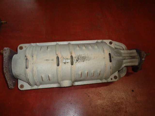 RB1 オデッセイ 純正 K24A 触媒 コンバーター キャタライザー 棚落ち