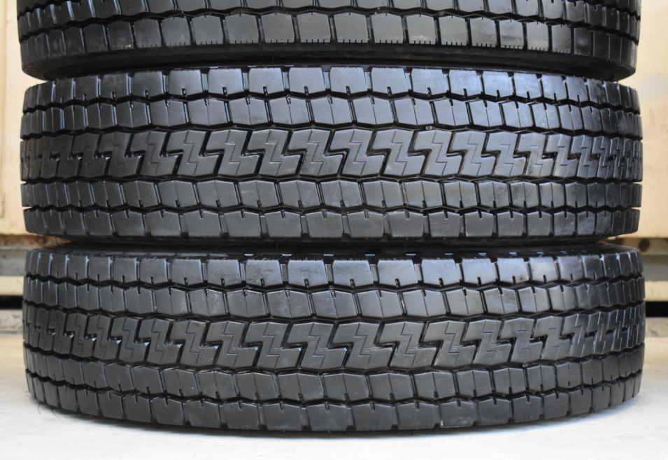 100%新品，正規品 225-80R17.5 ミックスYOKOHAMA 2021 年製 2 本セット(タイヤ)｜売買されたオークション情報、yahooの商品情報をアーカイブ公開 - オークファン タイヤ