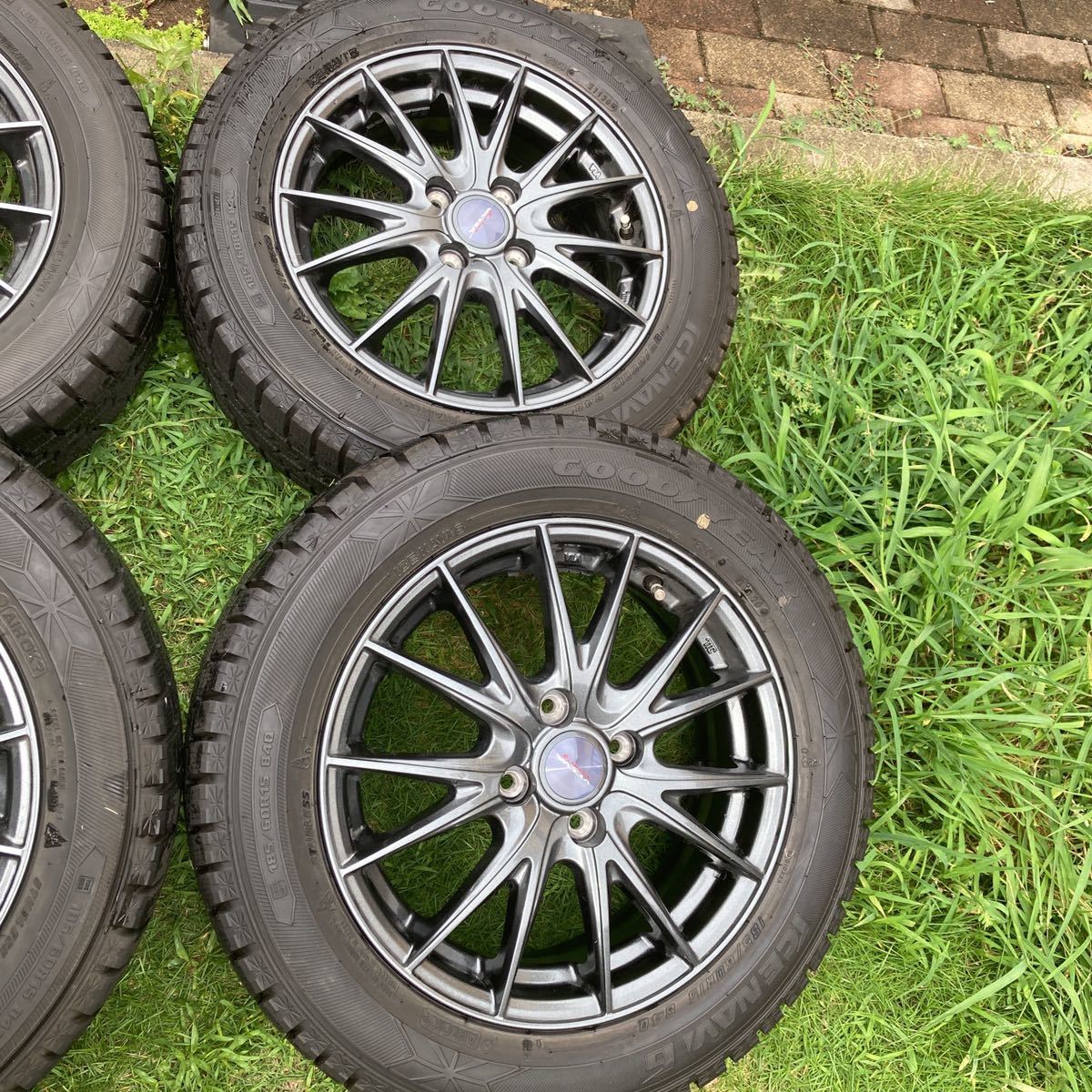 アルミ付きスタッドレスタイヤ バリ山 バラ販売 185/60R15 4穴 アルミ