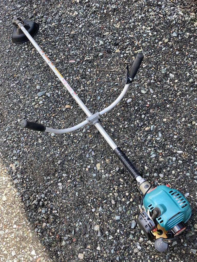 マキタ MEM262 エンジン式刈払機 草刈機 24.5cc 2026年最新マキタの 