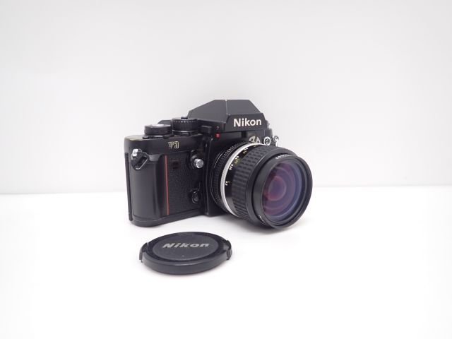 Nikon ニコン F3 ブラック フィルム一眼レフカメラ + レンズ付 Ai-s