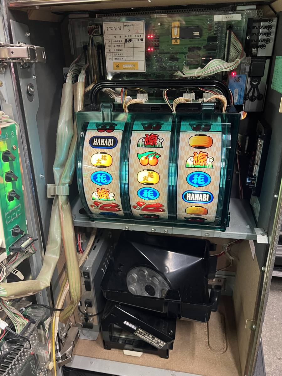 アルゼ 4号機 ドンちゃん2 メダル不要機付 リール球LED仕様 2000年