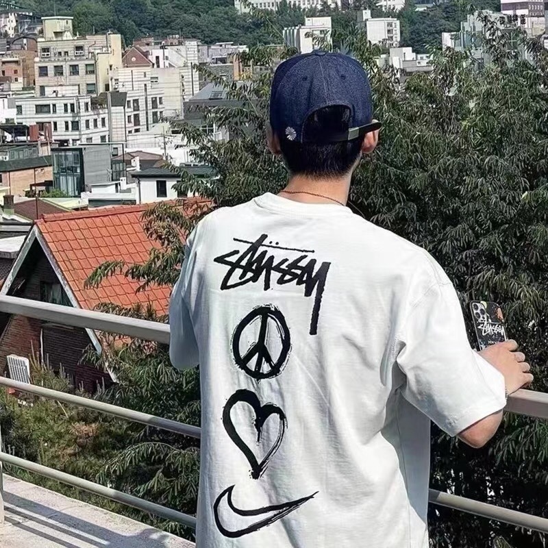 Stussy x Nk ステューシー バックプリント 半袖 Tシャツ メンズ オーバーサイズ レディース カットソー ユニセックス 落書き M ホワイト ステューシー stussy バックプリント L プリント長袖Tシャツ プリントロゴ