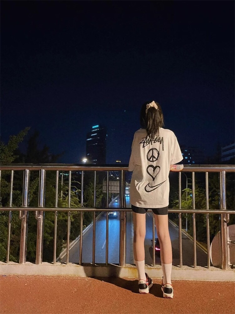 Stussy x Nk ステューシー バックプリント 半袖 Tシャツ メンズ オーバーサイズ レディース カットソー ユニセックス 落書き M ホワイト ステューシー stussy バックプリント L プリント長袖Tシャツ プリントロゴ