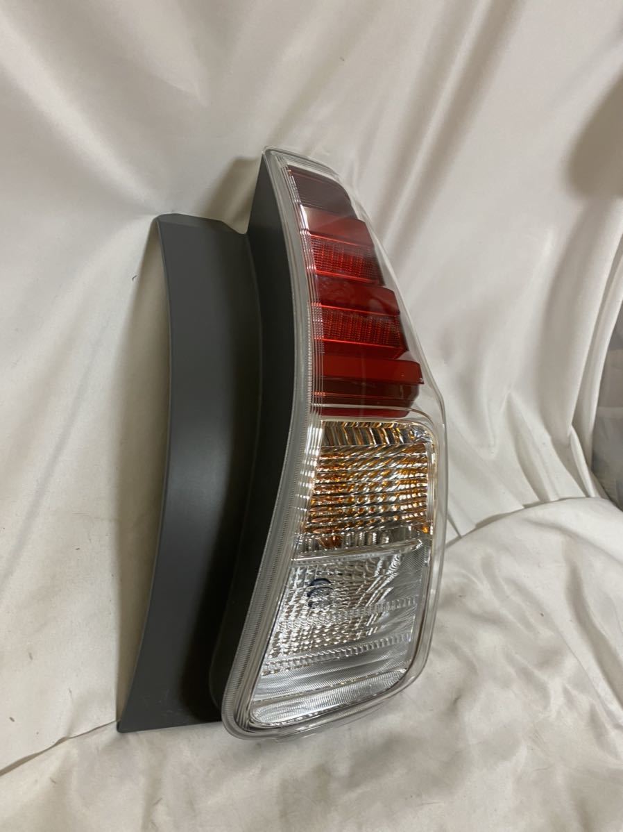 プリウスα ZVW40 ZVW41 α LED 47-69 ZVW40 ZVW41 プリウスα