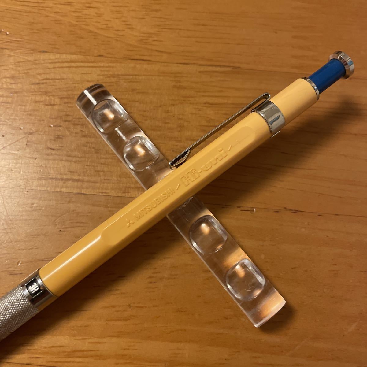 珍品 廃盤 MITSUBISHI 三菱 ユニ Hi-uni ハイユニ ホルダー 白軸？ 芯 