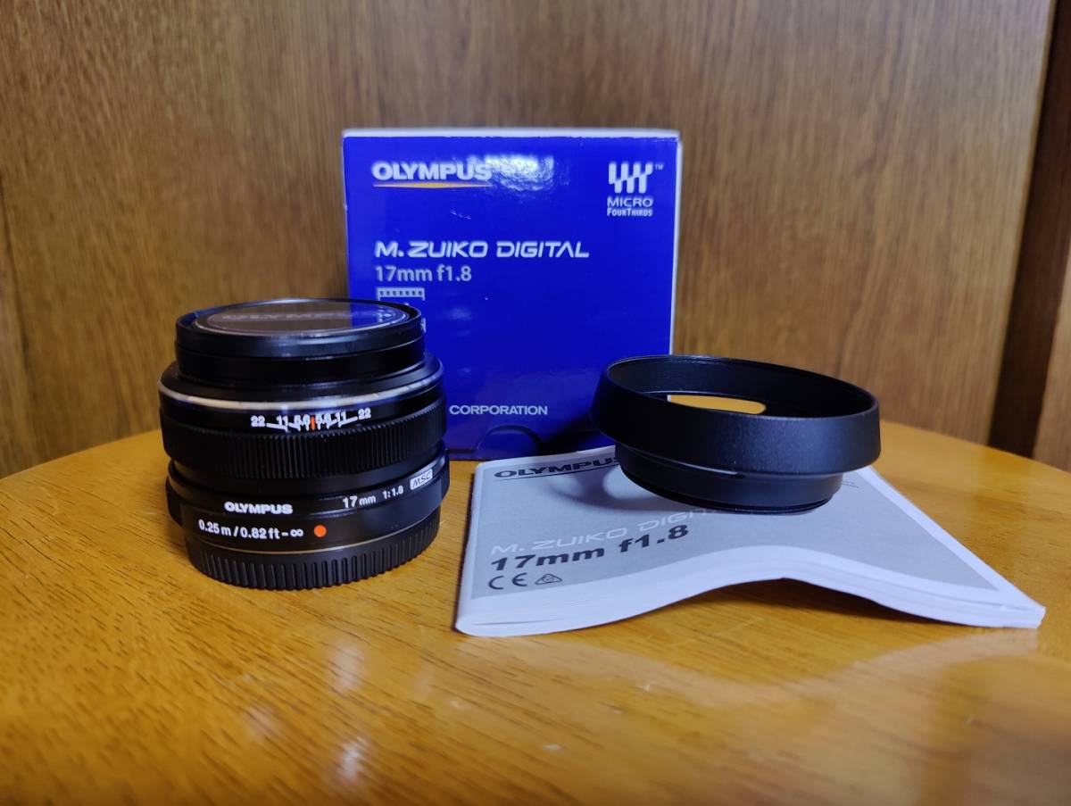 OLYMPUS M.ZUIKO DIGITAL 17mm F1.8 ブラック 元箱/社外フード付き