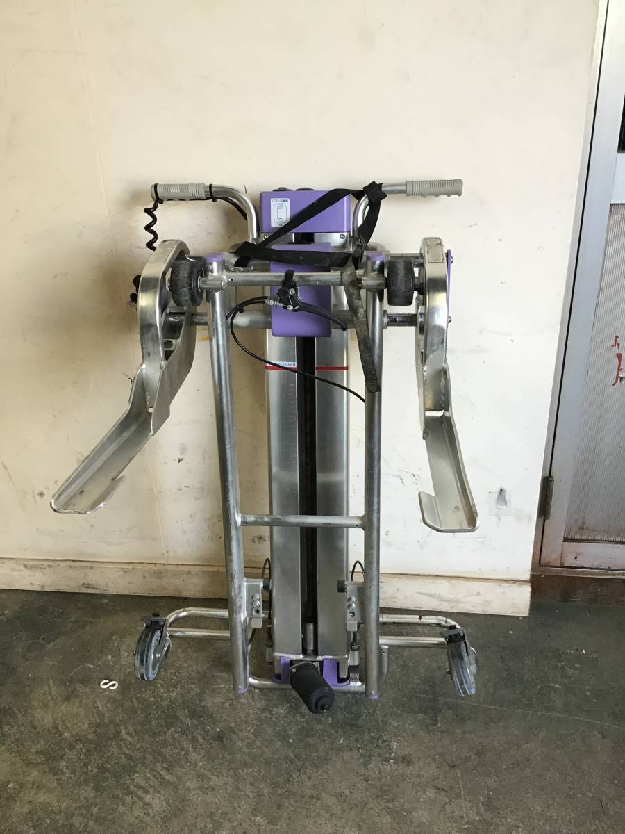 引き取りでお願い致します。車椅子リフト、ジャンク品