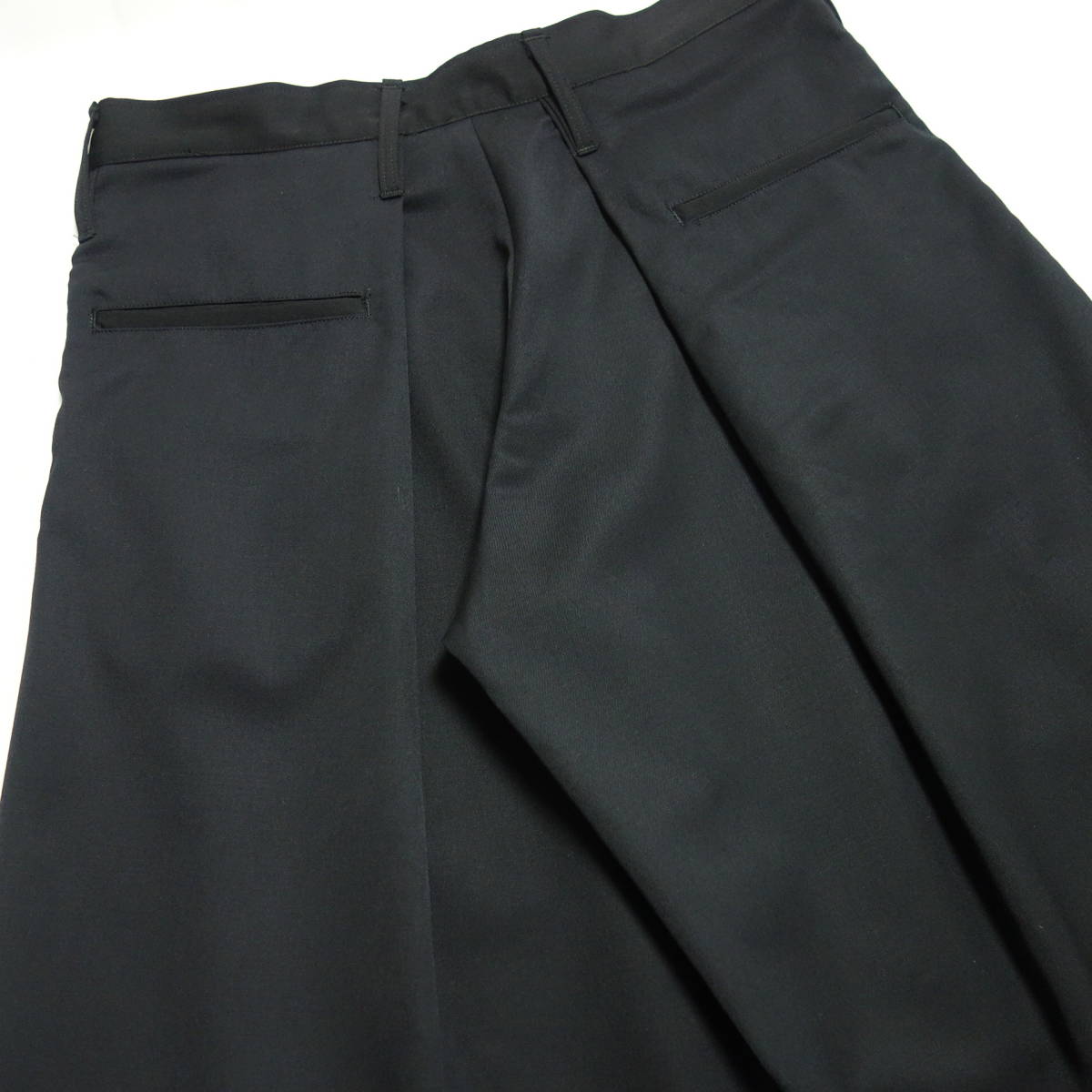 【良品 Kiryuyrik キリュウキリュウ】SERGE TUCK WIDE SLACKS サージ タック ワイド スラックス パンツ ウール 黒/ブラック M SERGE de WIDE WAIST TACK SLACKS（デニムパンツ）｜SERGE