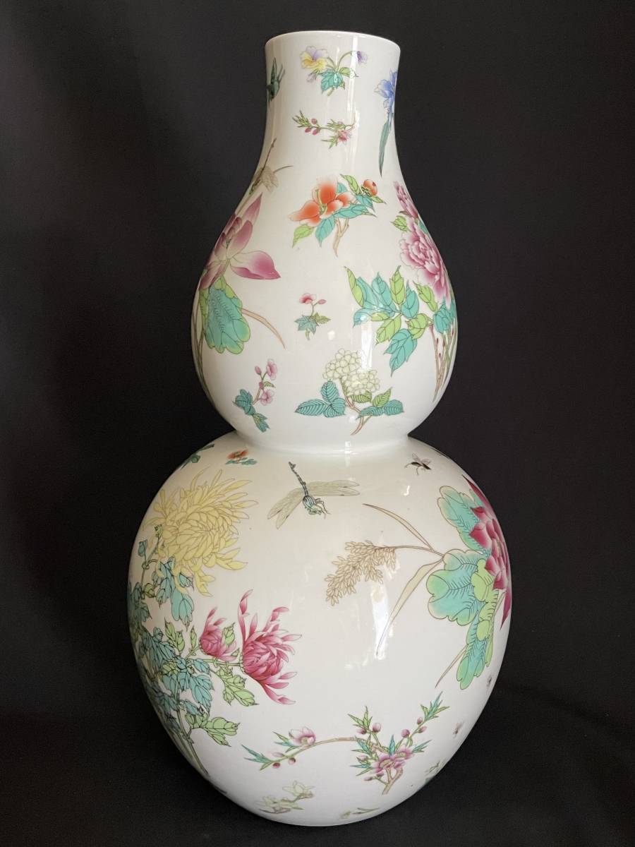 逸品 粉彩草虫花蝶紋葫蘆瓶 花台付き 中国景徳鎮 瓢箪