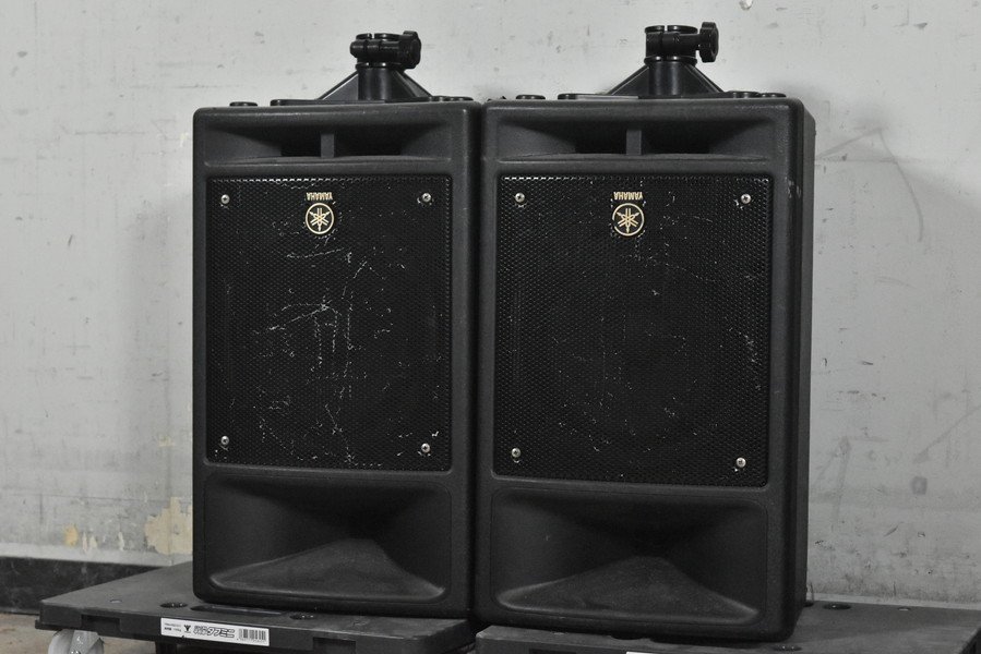 YAMAHA ヤマハ STAGEPAS 300 モニタースピーカー ポータブルPAシステム