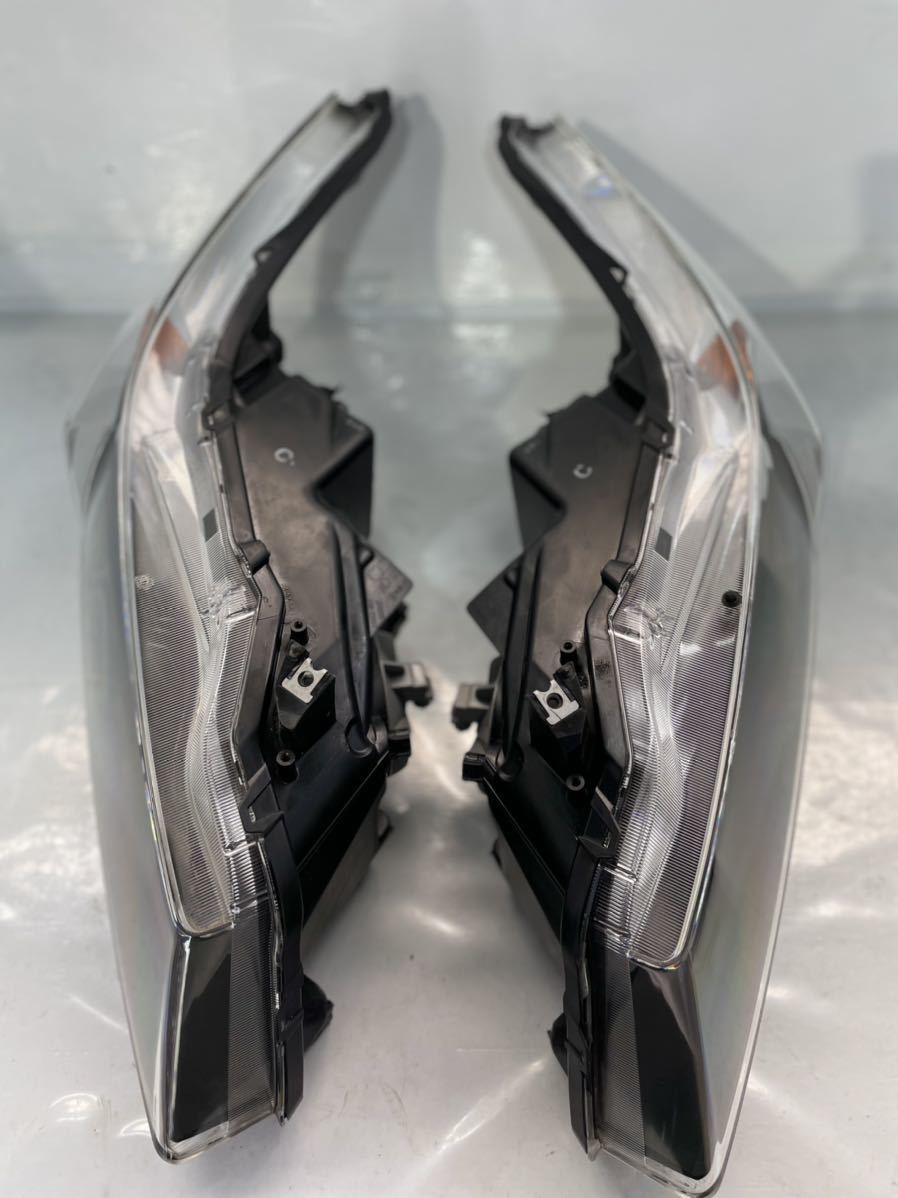ホンダ ストリーム RN6 RN7 RN8 RN9 HID ヘッドライト 左右 702 ホンダ