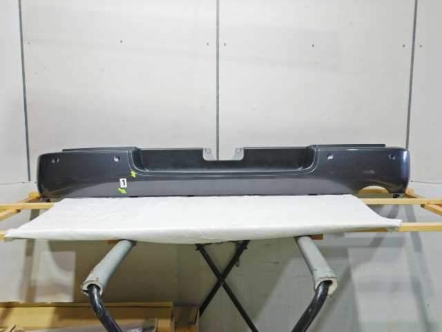 良品 200系 ハイエース 標準 リアバンパー 52159-26300 52159-26520-B1