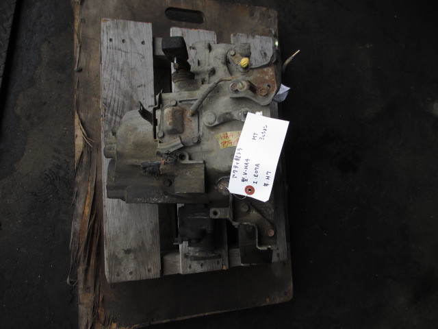 アクティ軽トラ　Ｈ７　ＭＴミッション　５速　ＨＡ４　Ｅ０７Ａ　１０５，８６４Ｋｍ