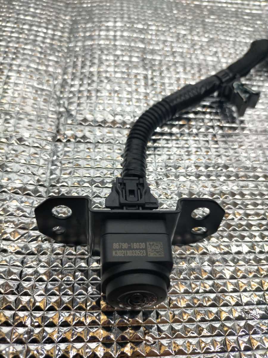 トヨタ純正 カローラクロス フロントカメラ ZVU11 品番86790-16030