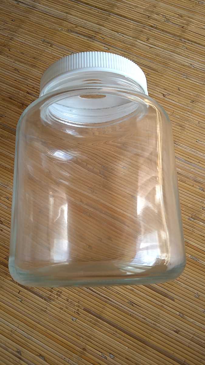  菌糸ビン１１本(飼育ケース)｜売買されたオークション情報、yahooの商品情報をアーカイブ公開 - オークファン 飼育ケース