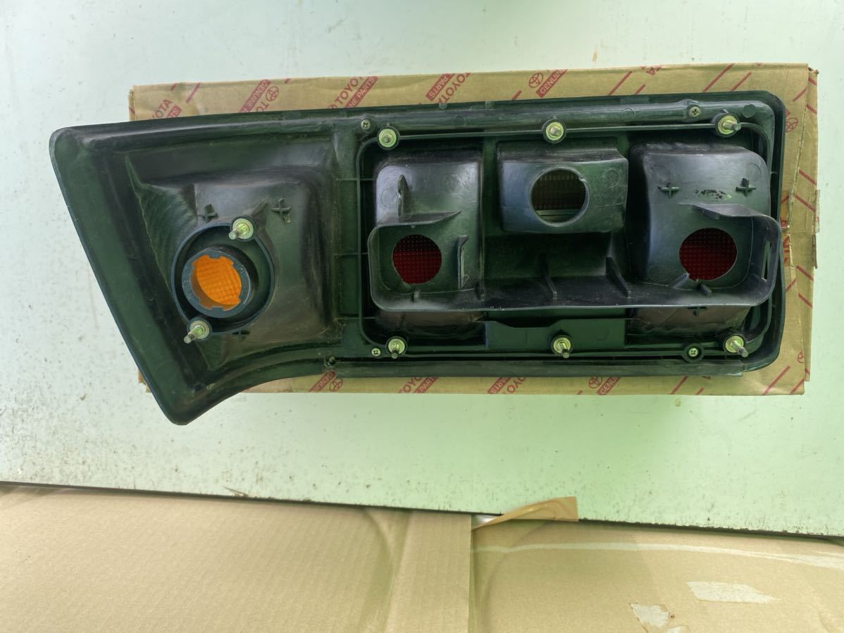 AE86 前期 テールランプ トレノ 2ドア レビン テールレンズ 左右 純正