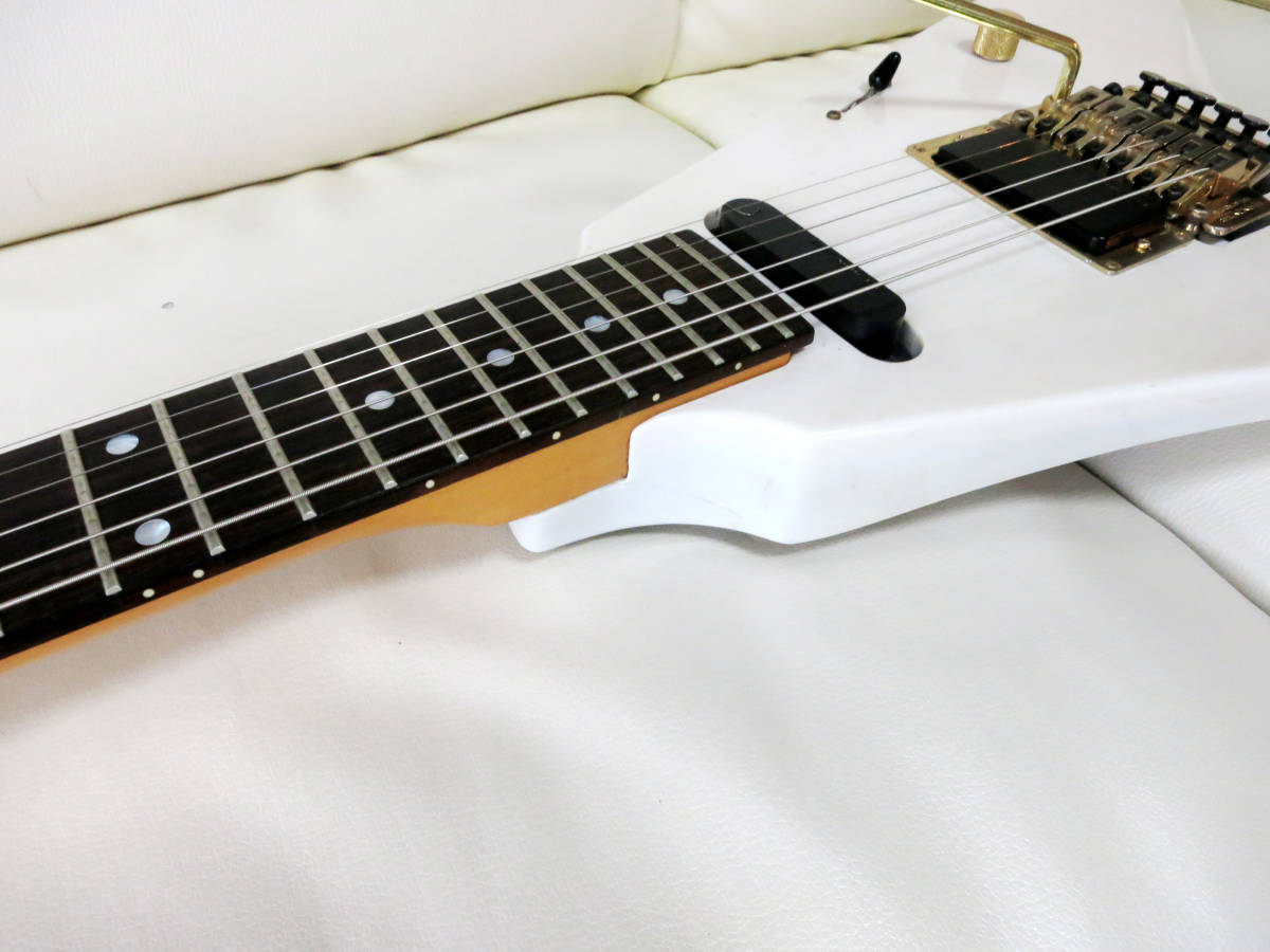 ◇FERNANDES FV-80K 黒夢 臣モデル FLYING V FGIゴールド 整備品