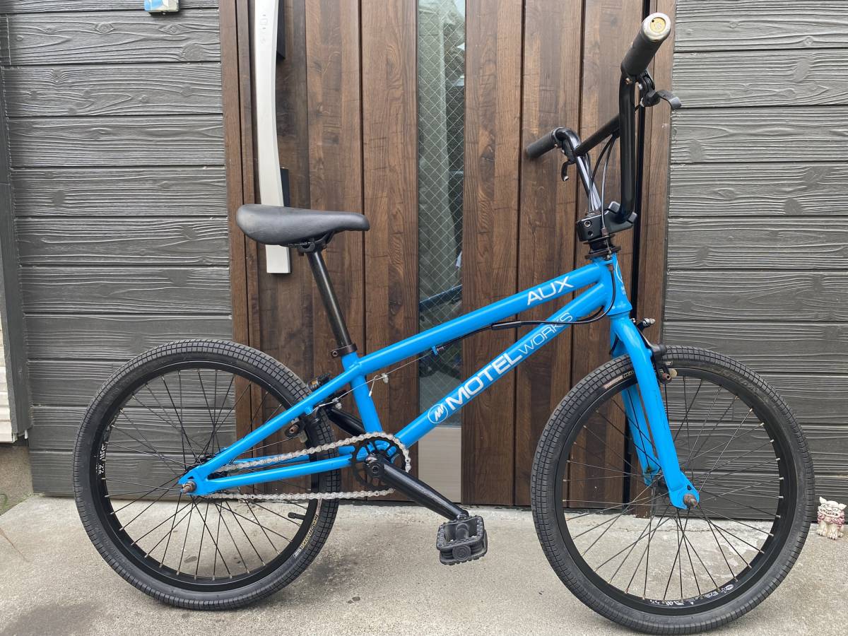☆点検込み BMX MOTEL WORKS AUXブルー 360度回転 20インチ☆(BMX 