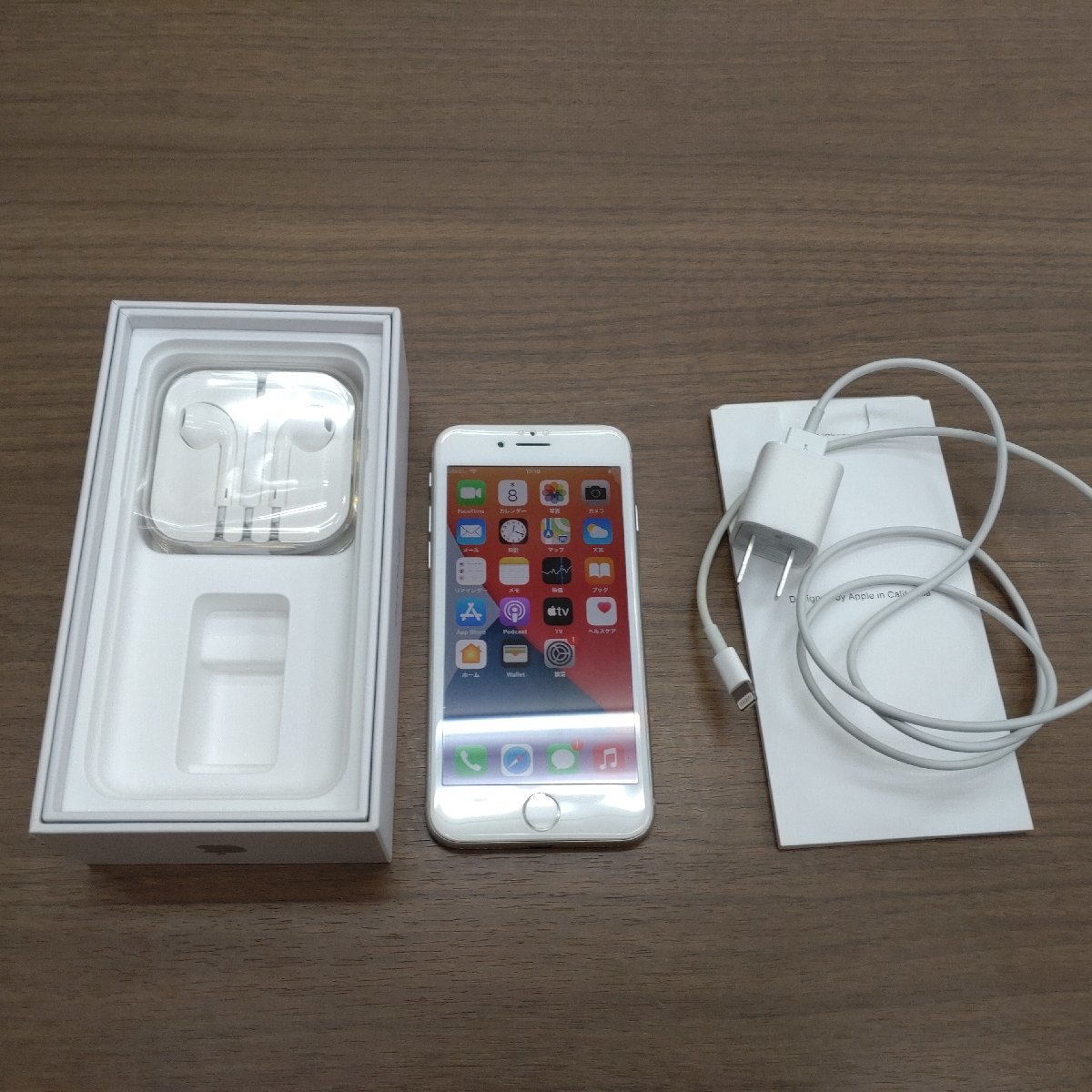 ジャンク扱い】iphone 8 64GB シルバー／ホワイト② 初期化OK 