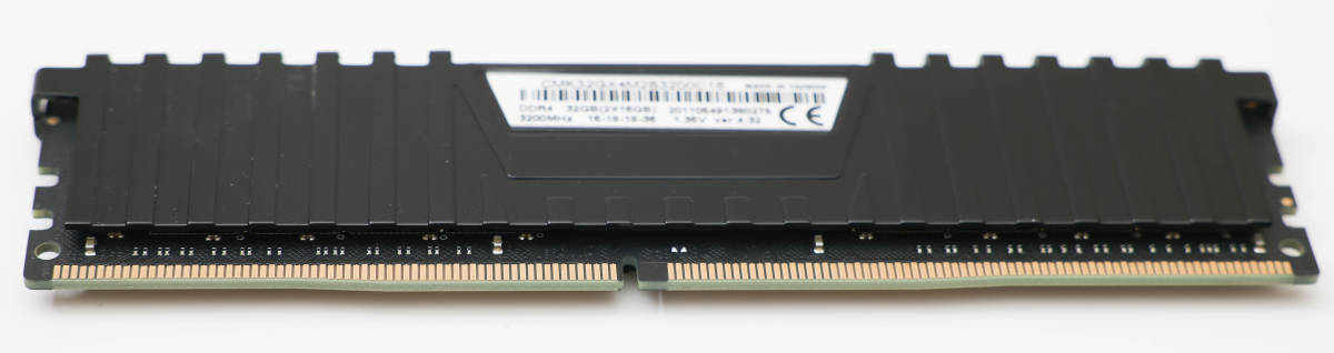 CORSAIR メモリ 32GB DDR4-3200MHz [16GB×2枚] CORSAIR コルセア CMW32GX4M2E3200C16 ［デスクトップ用 / DDR4 SDRAM