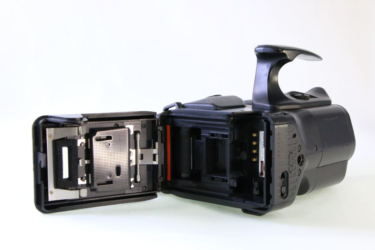 実用□京セラ KYOCERA SAMURAI X3.0□フラッシュ完動□うすくもり□12511