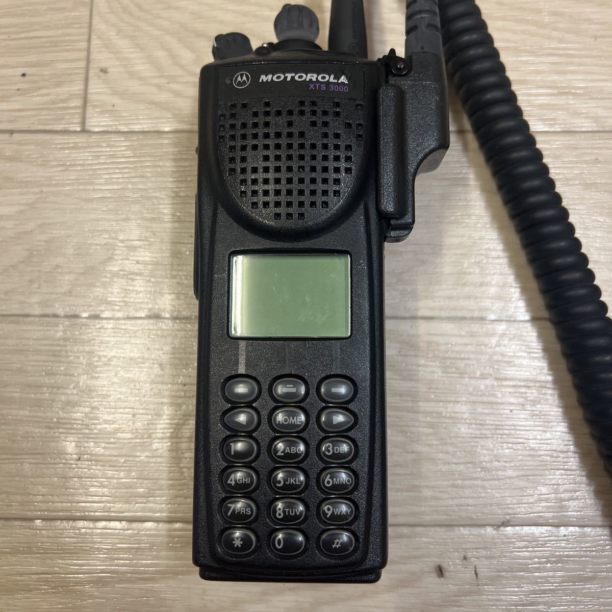 美品 実物 MOTOROLA XTS3000 MODEL 3 無線機 モトローラ 公式通販