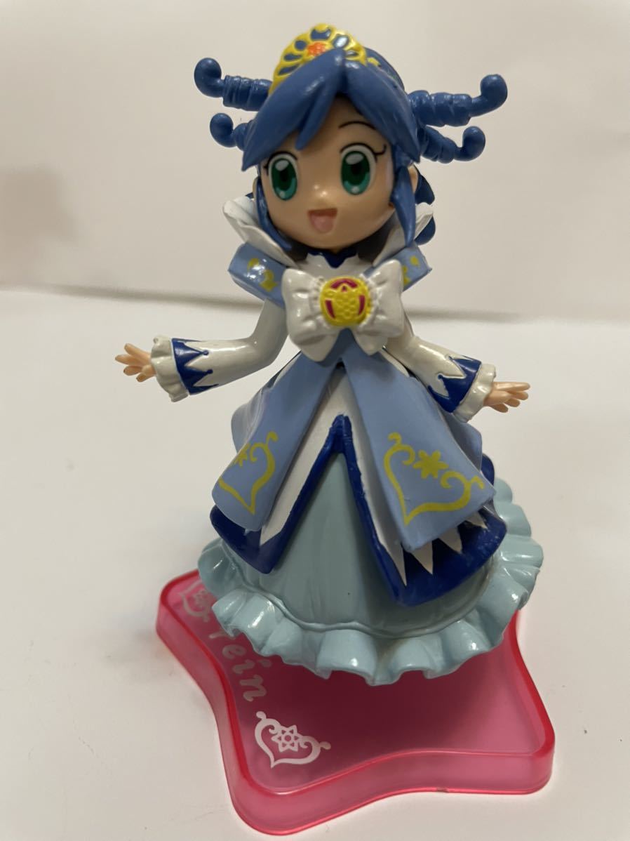 ふしぎ星のふたご姫 フィギュア4体 キーホルダー2個 ふしぎ星の
