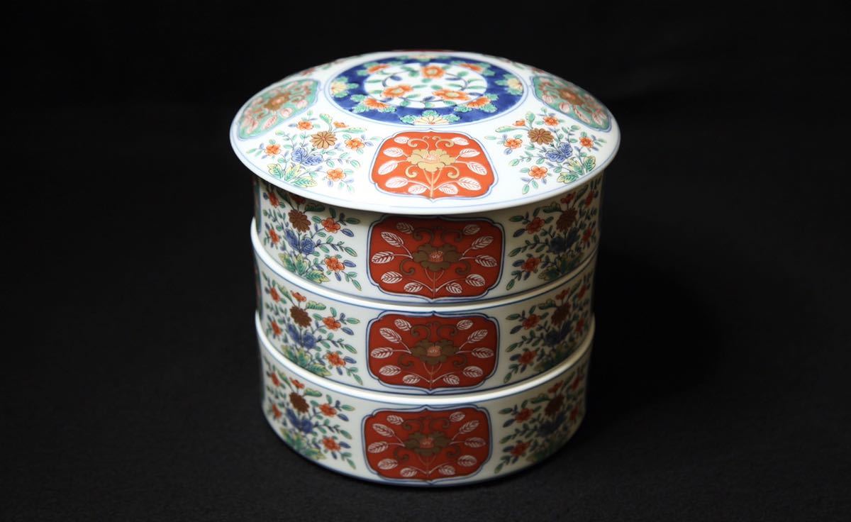 大得価，人気セール 有田焼 染錦四方木甲花文 三段重 其泉作 食器 骨董(陶磁一般)｜売買されたオークション情報、yahooの商品情報をアーカイブ公開 - オークファン 陶磁一般